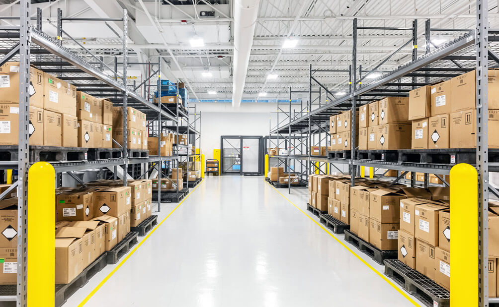 Lykan warehouse with a lot of boxes